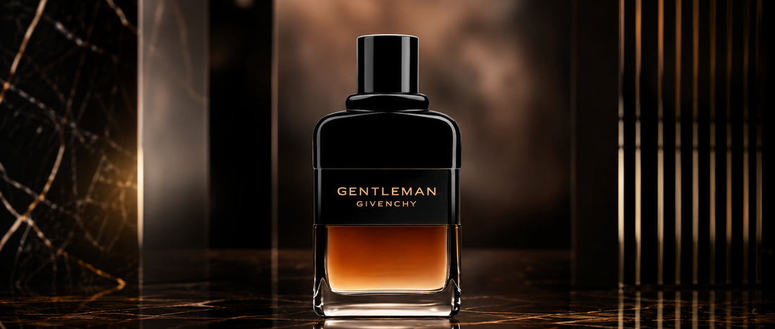 Flakon perfum Givenchy Gentleman Reserve Privee na luksusowym tle.