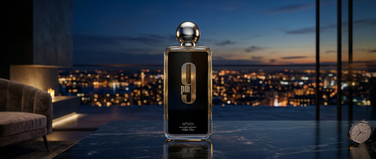 Flakon perfum Afnan 9 PM na luksusowym tle.